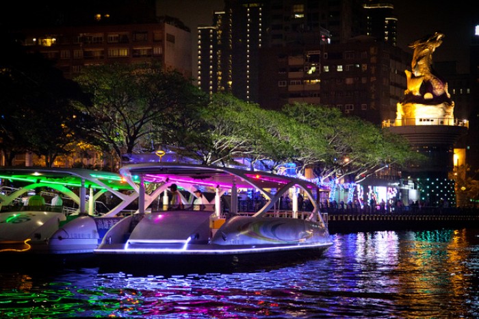 來源: http://c.share.photo.xuite.net/cool0605blue/1cd05de/18985611/1025099347_l.jpg