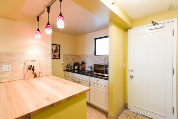 來源: https://www.airbnb.jp/rooms/1046446?af=3330218&c=APAC_JP_Partnership_travelbook_Content5