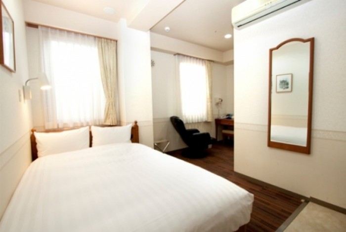 來源: https://travelbook.com.tw/b64r/aHR0cDovL2NsaWNrLmxpbmtzeW5lcmd5LmNvbS9mcy1iaW4vY2xpY2s%2FaWQ9dnVkZmRTWlBZcXcmc3ViaWQ9Jm9mZmVyaWQ9MjQ3NjAzLjEmdHlwZT0xMCZ0bXBpZD0xNjUxJlJEX1BBUk0xPWh0dHAlMjUzQSUyNTJGJTI1MkZ0cmF2ZWwucmFrdXRlbi5jby5qcCUyNTJGSE9URUwlMjUyRjI4NzQyJTI1MkYyODc0Mi5odG1s