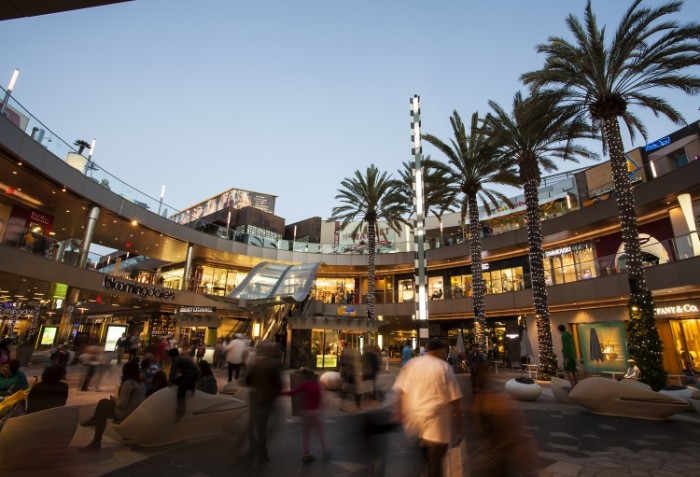 來源: http://en.wikipedia.org/wiki/Santa_Monica_Place