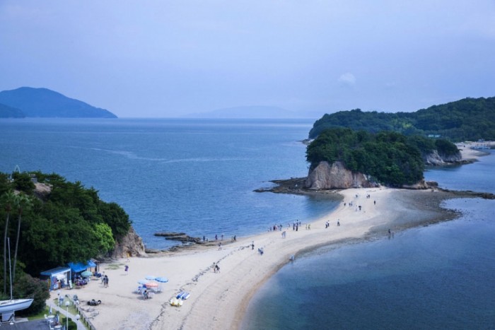 來源: https://travelbook.com.tw/b64r/aHR0cDovL2NrLmpwLmFwLnZhbHVlY29tbWVyY2UuY29tL3NlcnZsZXQvcmVmZXJyYWw%2Fc2lkPTMxNTc1NjgmcGlkPTg4MzcwMTUyMCZ2Y191cmw9aHR0cHMlM0ElMkYlMkZ3d3cuZXhwZWRpYS5jby5qcCUyRkhvdGVsLVNlYXJjaCUzRnNlbGVjdGVkJTNENjYzNjcxNSUyNmxhbmdpZCUzRDEwNDElMjZlYXBpZCUzRDQyMDU3JTI2bWN0YyUzRDklMjZhZmZjaWQlM0RqcC5uZXR3b3JrLnZhbHVlY29tbWVyY2UudHJhdmVsYm9vay4%3D