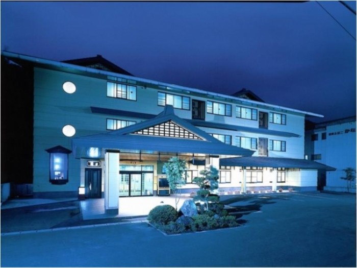 來源: https://travelbook.com.tw/b64r/aHR0cDovL3J1cnVidS50cmF2ZWwvQTAyLzA1LzA1MDYvMDUwNjA1LzA1MzAzMDUvMjEyMzA4Mi8%2FJlJlZ2lzdEZyb209dHJhdmVsYm9vaw%3D%3D