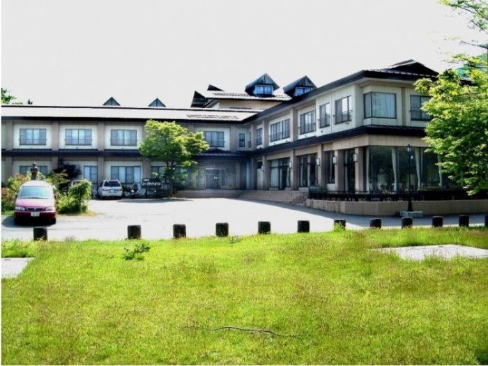 來源: https://travelbook.com.tw/b64r/aHR0cDovL3J1cnVidS50cmF2ZWwvQTAyLzAyLzAyMDIvMDIwMjAyLzAyMjA2MDcvMjEyMzAyMi8%2FJlJlZ2lzdEZyb209dHJhdmVsYm9vaw%3D%3D