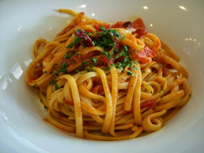 來源: http://tokyoern.blogspot.jp/2012/07/rigoletto-rotisserie-wine.html