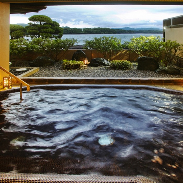 來源: https://travelbook.com.tw/b64r/aHR0cDovL2NsaWNrLmxpbmtzeW5lcmd5LmNvbS9mcy1iaW4vY2xpY2s%2FaWQ9dnVkZmRTWlBZcXcmc3ViaWQ9Jm9mZmVyaWQ9MjQ3NjAzLjEmdHlwZT0xMCZ0bXBpZD0xNjUxJlJEX1BBUk0xPWh0dHAlMjUzQSUyNTJGJTI1MkZ0cmF2ZWwucmFrdXRlbi5jby5qcCUyNTJGSE9URUwlMjUyRjU0MDk2JTI1MkY1NDA5Ni5odG1s