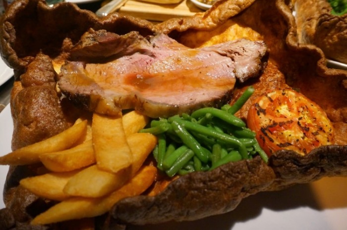 來源: http://www.chockychok.com/2014/07/arthurs-bar-grill-shangri-la-hotel-kl.html