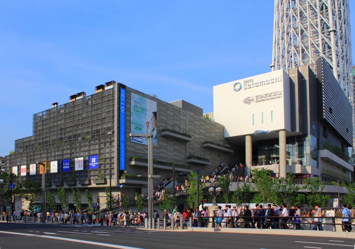 來源: https://commons.wikimedia.org/wiki/File%3ATokyo_Soramachi_2012.JPG