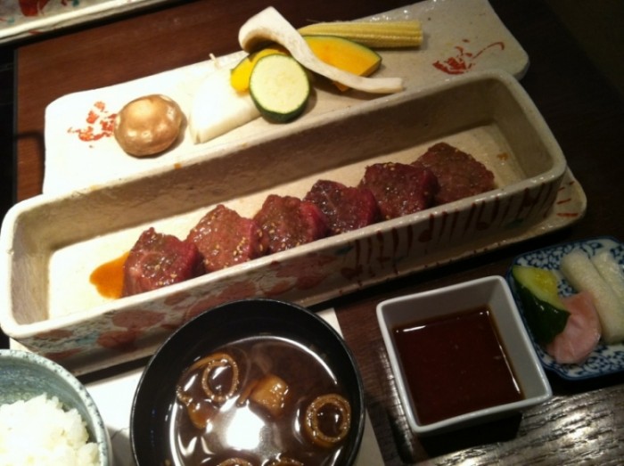 來源: http://ameblo.jp/rakuzaya-nihonbashi/entry-10989122274.html