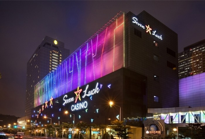 來源: http://www.g3newswire.com/south-korea-seven-luck-upgrades-security-dallmeier/
