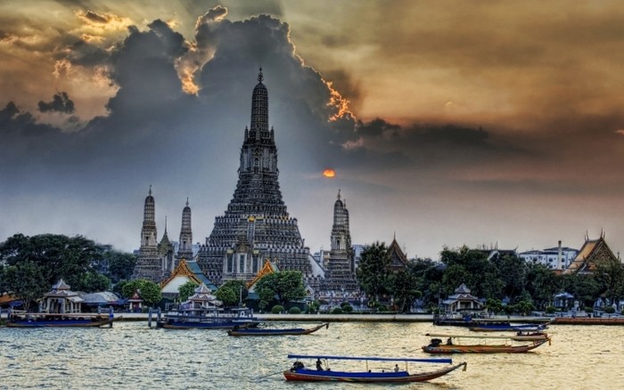來源: http://travelhdwallpapers.com/tag/wat-arun/page/2/