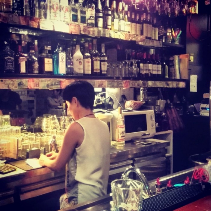 來源: http://absofrockinlutely.blogspot.jp/2014/09/first-time-in-hong-kong.html