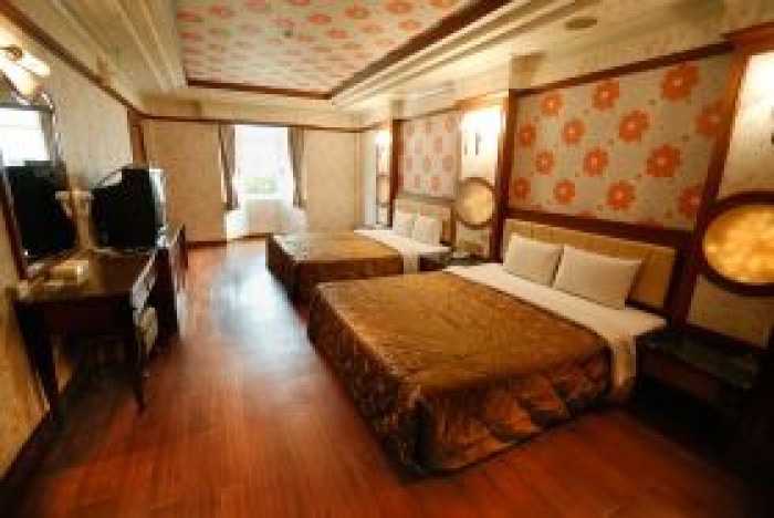來源: http://www.twtainan.net/zh-tw/Shop/Accommodation/1441/%E9%95%B7%E6%A6%AE%E8%88%88%E5%95%86%E5%8B%99%E6%B1%BD%E8%BB%8A%E6%97%85%E9%A4%A8-%E6%96%B0%E5%8C%96%E9%A4%A8-