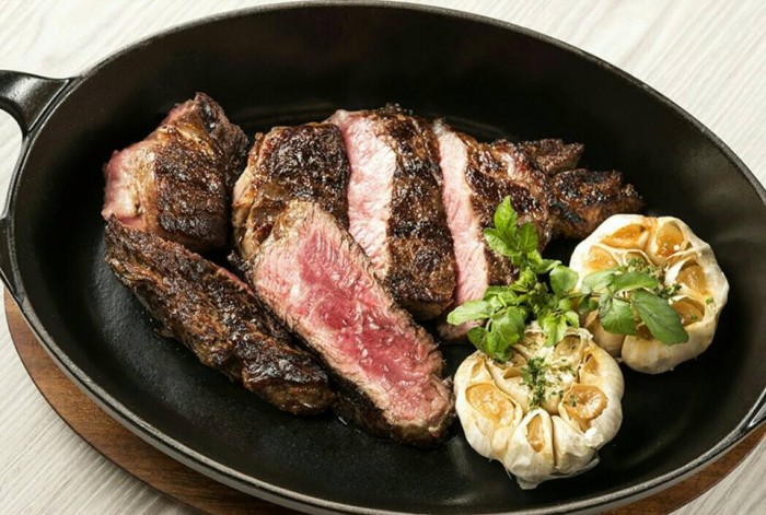 來源: https://www.facebook.com/MeatgqSteak
