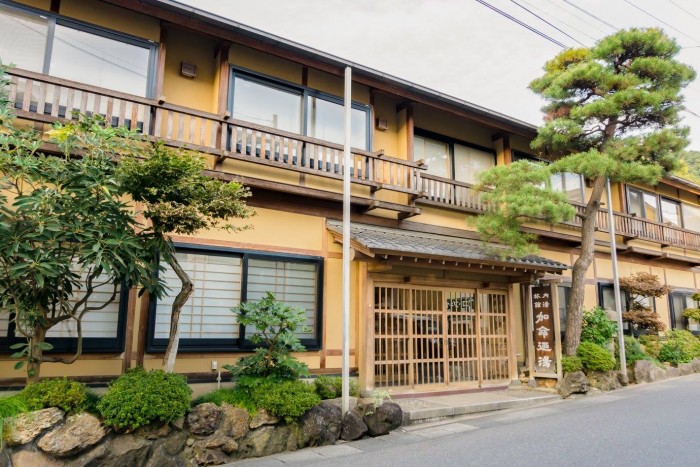 來源: https://www.facebook.com/hanaakarinoyado/