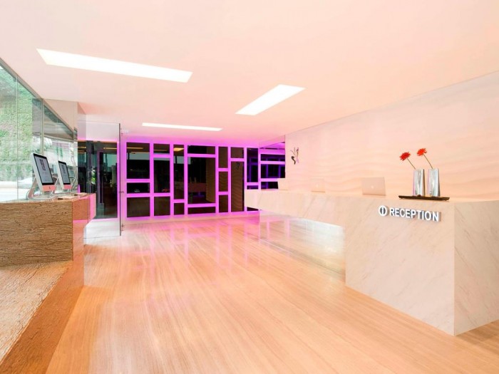 來源: https://www.agoda.com/zh-tw/butterfly-on-victoria-boutique-hotel/hotel/hong-kong-hk.html?CID=1749121