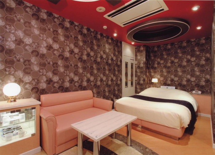 來源: https://travelbook.com.tw/b64r/aHR0cDovL3d3dy5ib29raW5nLmNvbS9ob3RlbC9qcC93aGl0ZS56aC10dy5odG1sP2FpZD0xMTQyMDk2