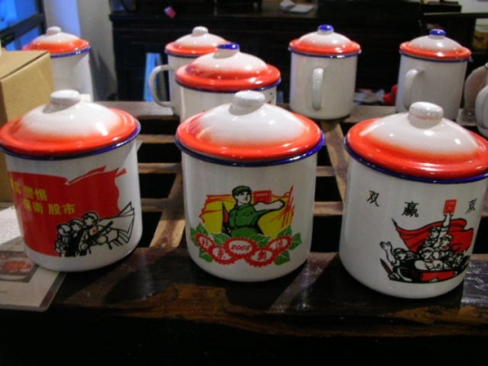 來源: http://gucciman-ikkob.cocolog-nifty.com/blog/2009/11/madame-mao39s-d.html