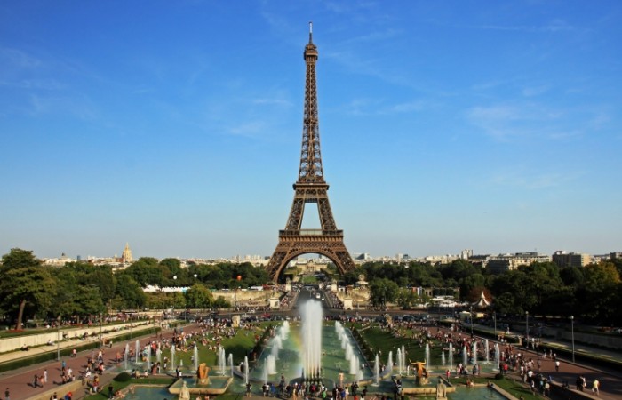 來源: http://thewowstyle.com/must-visit-the-breathtaking-eiffel-tower/