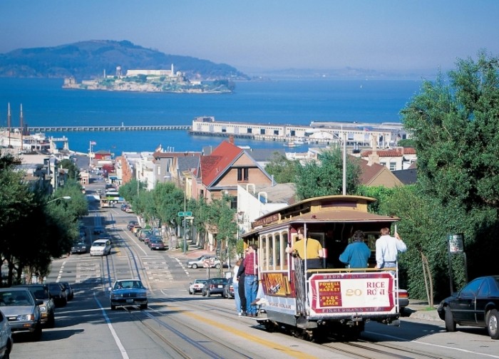 來源: https://armidatrentino.wordpress.com/2013/08/19/san-francisco-travel-guide-for-single-women-traveler/san-francisco-cable-car/