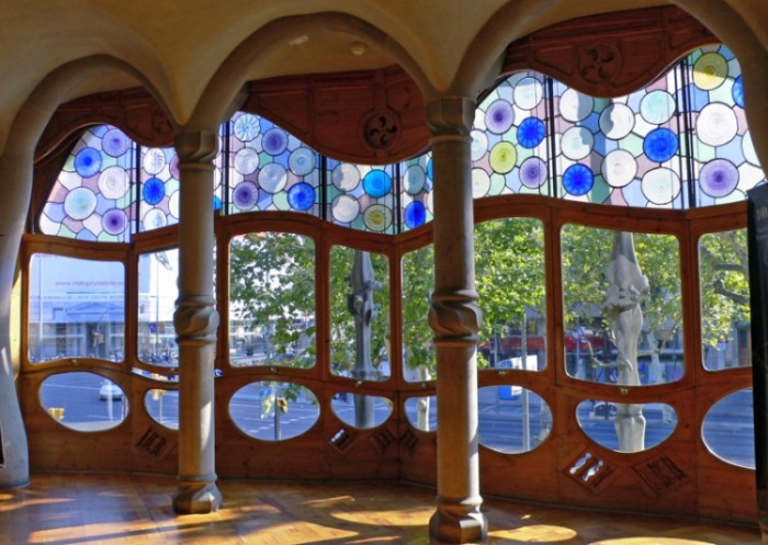 來源: http://d.hatena.ne.jp/Arquitecto+AntoniGaudi/20120202/1328162853