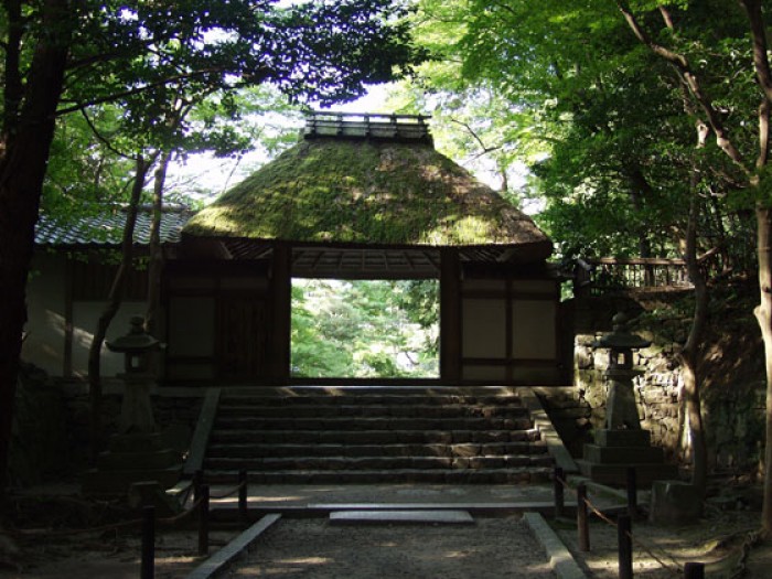 來源: http://kazenotabi-kyoto.com/encyclopedia-jinjabukkaku/hounenin.html