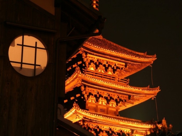 來源: http://www.yakei-kabegami.com/cgi-bin/kabegami/7830.html