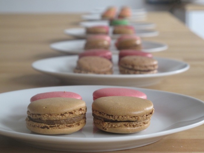 來源: http://www.atelierdeschefs.fr/blog/les-meilleurs-macarons-de-paris