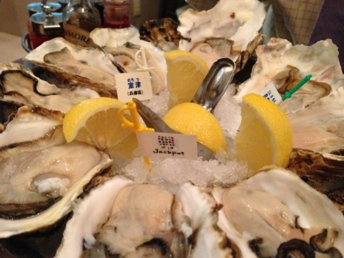 來源: http://dismoiou.fr/p/jpn/%E6%9D%B1%E4%BA%AC%E9%83%BD%E5%8D%83%E4%BB%A3%E7%94%B0%E5%8C%BA/suYq7K/%E3%82%AA%E3%82%A4%E3%82%B9%E3%82%BF%E3%83%BC%E3%83%8F%E3%83%BC-%E3%82%B7%E3%83%A3%E3%83%83%E3%82%AF%E3%83%9B%E3%83%83%E3%83%88-%E4%B8%B8%E3%81%AE%E5%86%85
