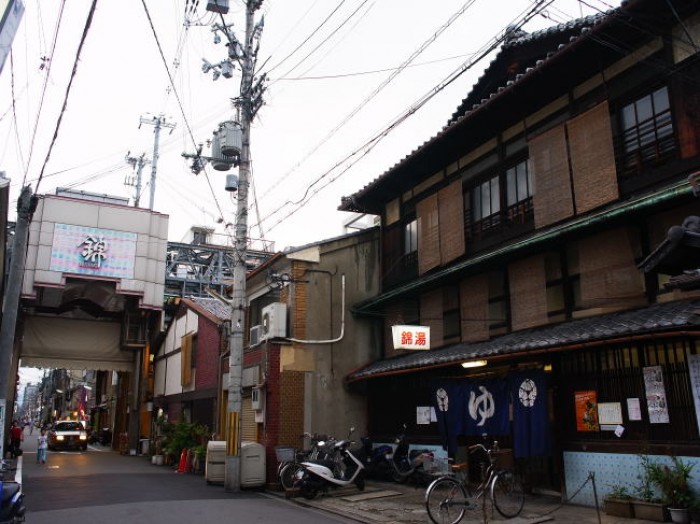 來源: http://furoyanoentotsu.com/nishikiyu_kyoto20110722.html