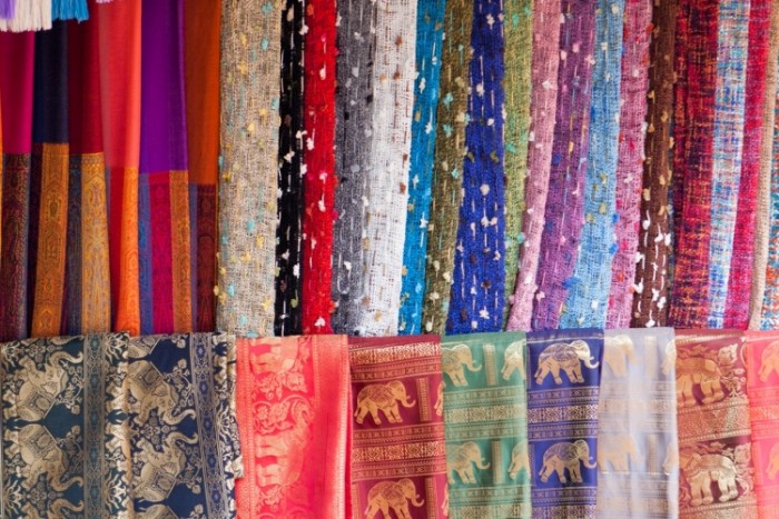 來源: http://moon.com/2011/12/bringing-home-bangkok-savvy-souvenirs/