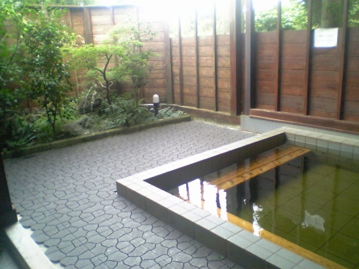 來源: http://www3.ocn.ne.jp/~chirolin/onsen.html