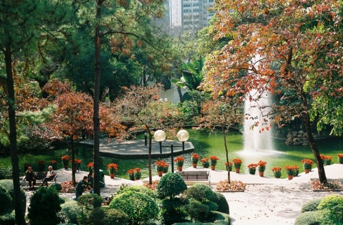 來源: http://reverselivestudio.blogspot.jp/2011/02/kowloon-park.html