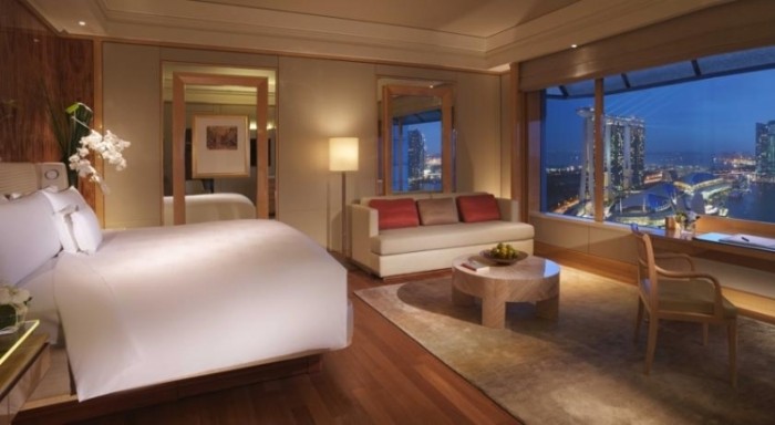 來源: https://travelbook.com.tw/b64r/aHR0cDovL3d3dy5ib29raW5nLmNvbS9ob3RlbC9zZy90aGUtcml0ei1jYXJsdG9uLW1pbGxlbmlhLXNpbmdhcG9yZS5odG1sP2FpZD0xMTQyMDk2