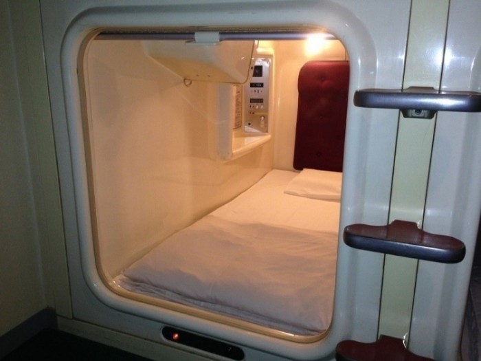 來源: https://travelbook.com.tw/b64r/aHR0cDovL3J1cnVidS50cmF2ZWwvQTA4LzI3LzI3MDEvMjcwMTA3LzI3MTAwMTcvNjQ5NEEzMS8%2FJlJlZ2lzdEZyb209dHJhdmVsYm9vaw%3D%3D